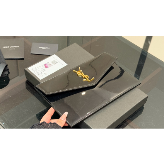 YSL Saint Laurent Envelope